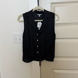 Naked Zebra Black Sleeveless Button-Front Blouse